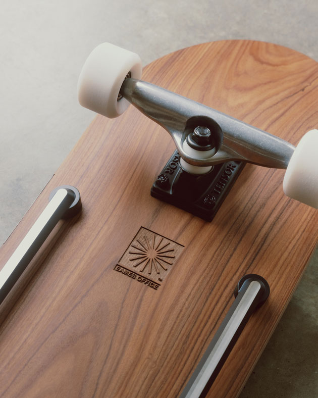 GLOBE EAMES LTD SKATEBOARD 4 630