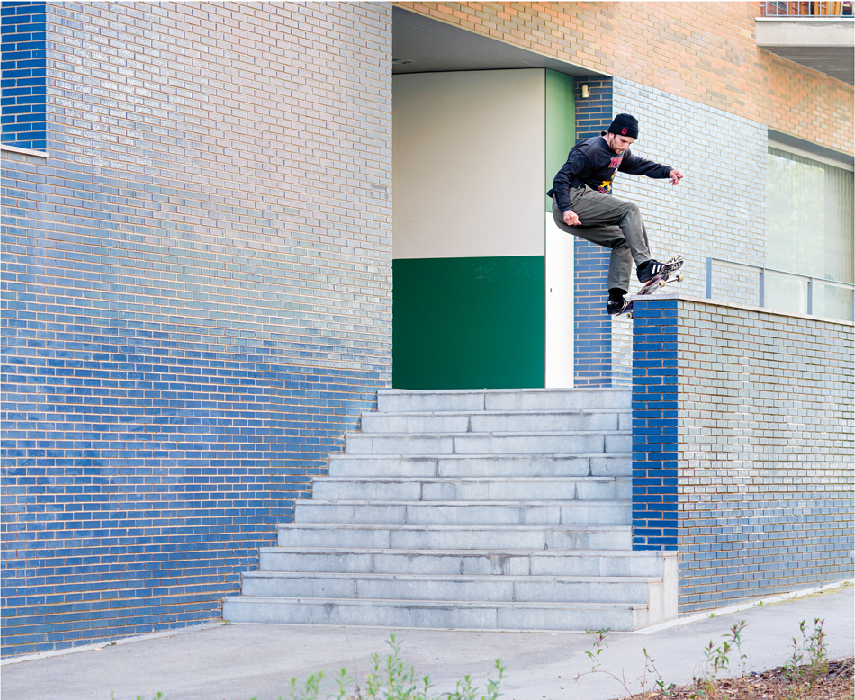 GABRIEL SUMMERS fs board low to high Arto Barcelona by Gerard Riera950