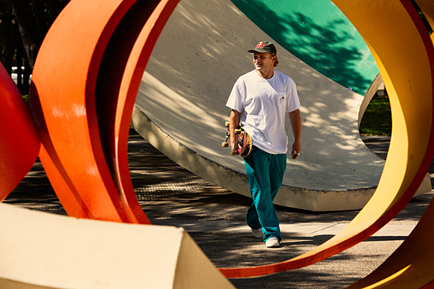 jamie foy green pant walk