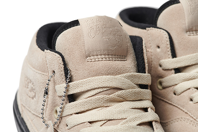 FA22 Skate HalfCab92 VN0A5KYATAN Dime Tan Macro2