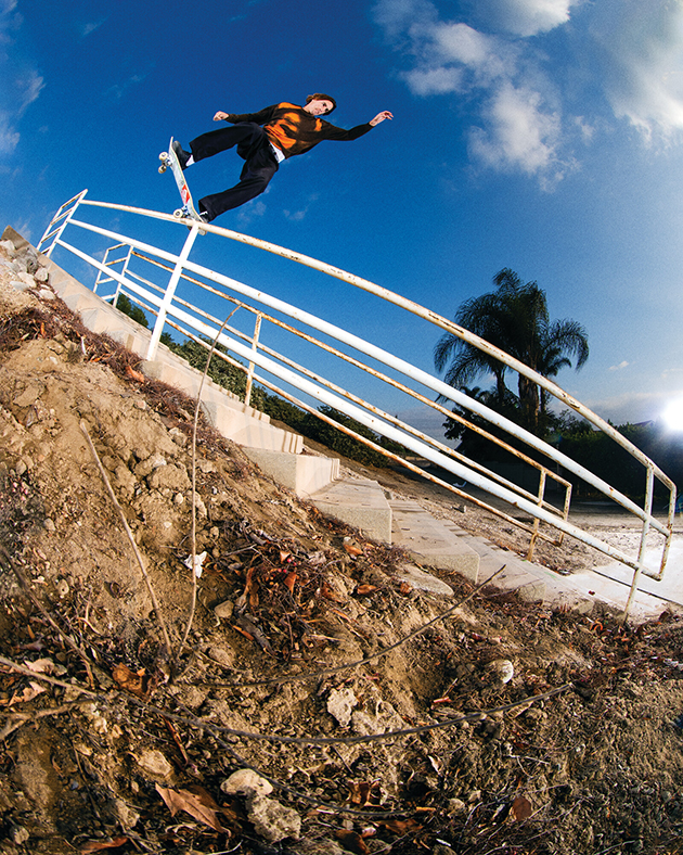 SP25 Skate Curren InEnviroment Action Nosegrind BlackVCU A9308507