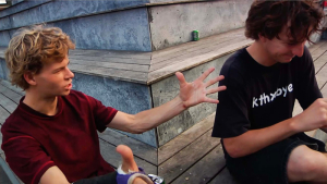 STRUGGLING TO SWALLOW A SNAIL | VIDEO