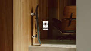 GLOBE – LTD ED LOUNGE SKATEBOARD